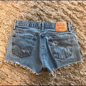 Distressed Levi high waisted shorts
